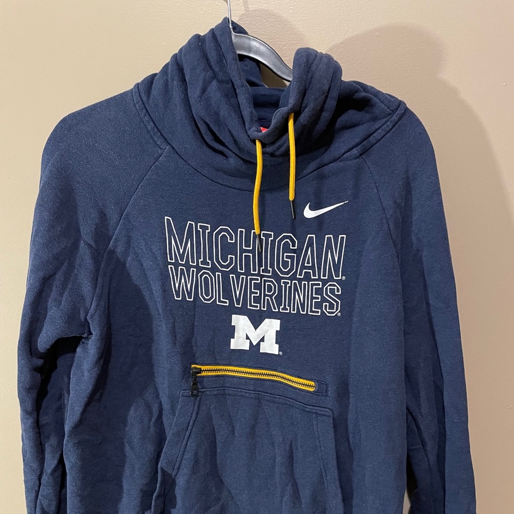Nike Women’s Hoodie